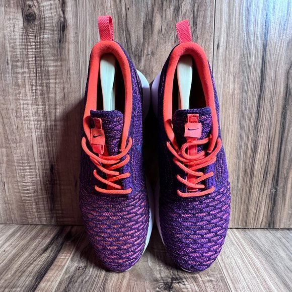 Nike Roshe One Flyknit Womens Running Shoes Crimson Purple 704927 803 Size 7.5 - Picture 4 of 7